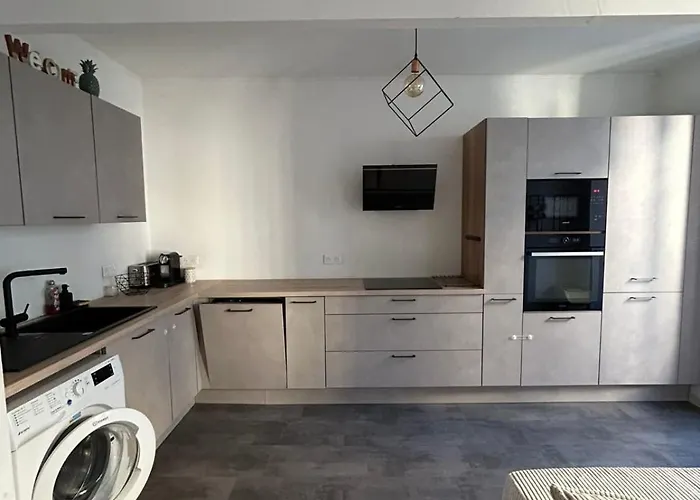 Апартаменты Charming Bright In *