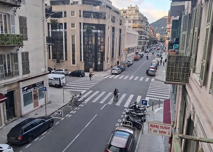 Charming Bright In Апартаменты *